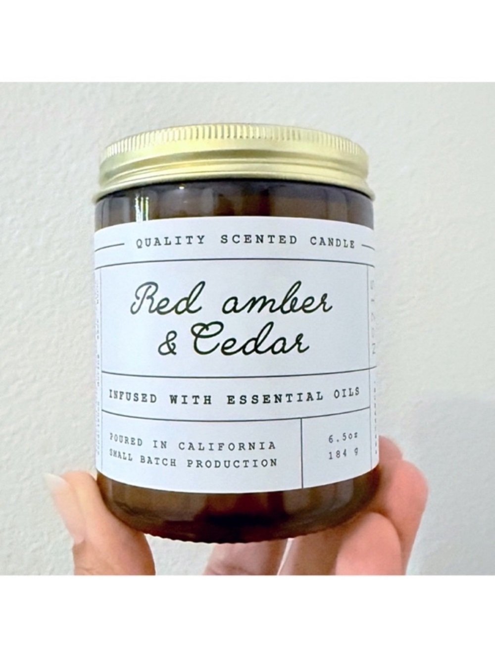 Leoben Company Red Amber & Cedar Scented Candle